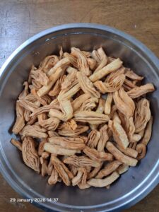 Layerd Khare Shankarpale